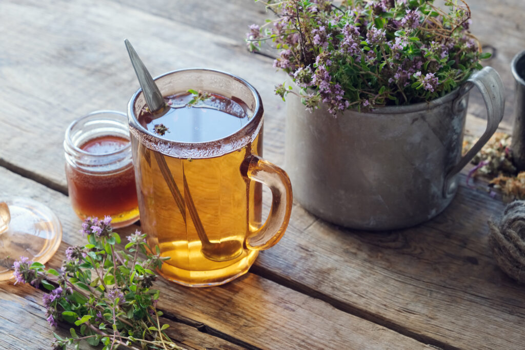 tisane serpolet thym tasse de thé