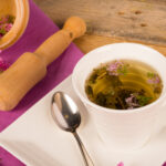 tisane valériane infusion plantes tasse de thé