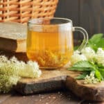 tisane reine des prés infusion plantes tasse de thé